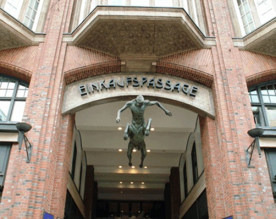 Einkaufszentrum, Typ Passage ✩ Levantehaus in Hamburg