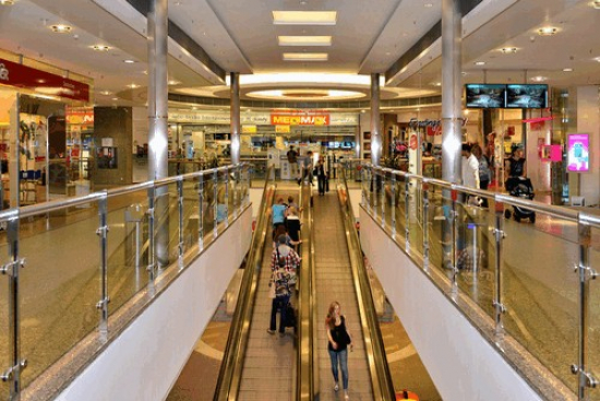 Einkaufszentrum, Typ Shopping-Center ✩ Ring-Center in Berlin