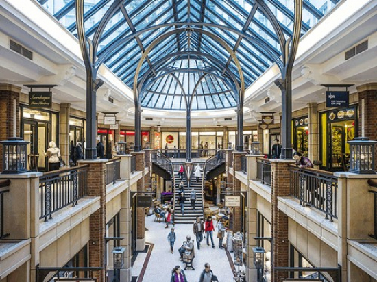 Einkaufszentrum, Typ Passage ✩ Levantehaus in Hamburg