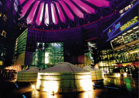 Einkaufszentrum, Typ Urban-Entertainment-Center ✩ Sony Center am Potsdamer Platz in Berlin