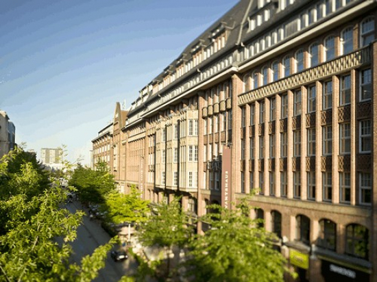 Einkaufszentrum, Typ Passage ✩ Levantehaus in Hamburg